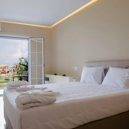 Argilos Aparthotel 3*